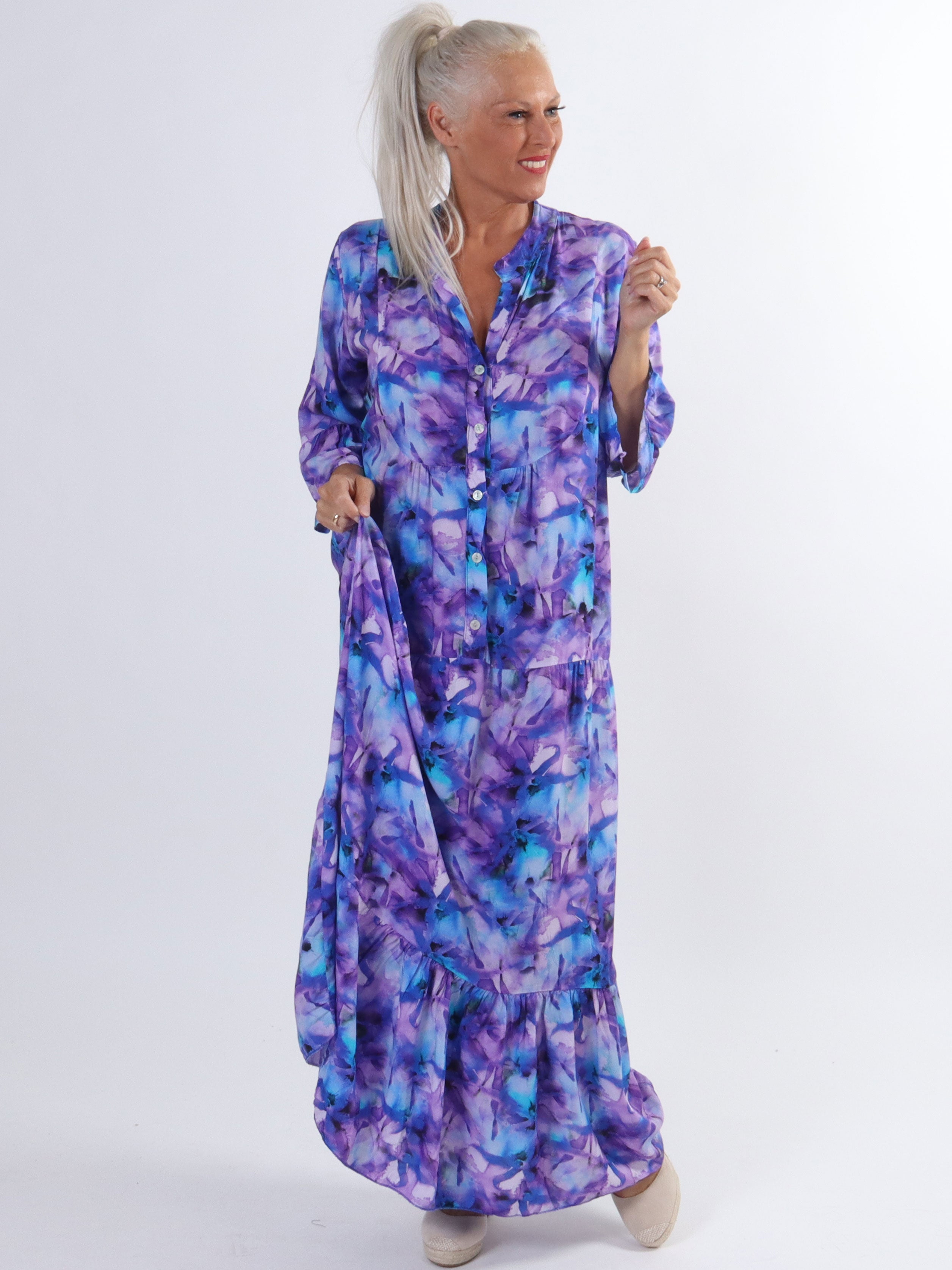 Timian - Lang plus size mønstret kjole med lag på lag look